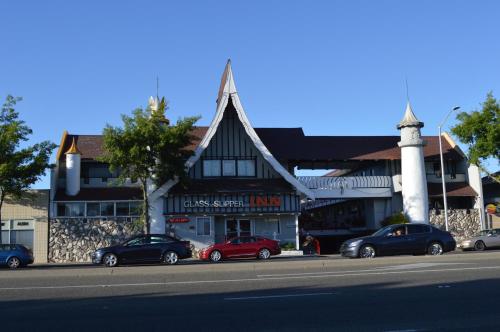Glass Slipper Inn - Stanford Palo Alto - Newark