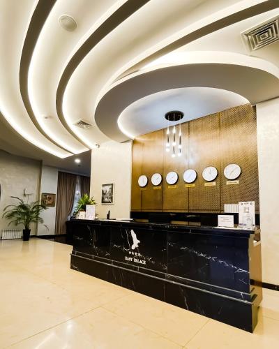 East Palace Hotel in 麥迪奧區