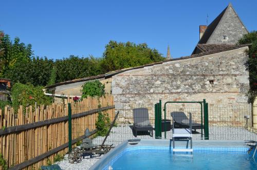 A Beautiful 3 Bedroom Gem on the Banks of the River Dordogne