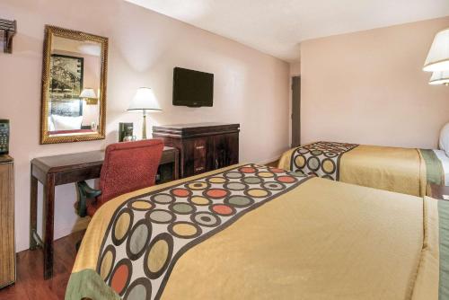 Super 8 by Wyndham San Antonio/I-35 North in San Antonio, USA