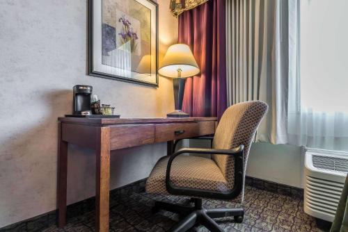 Double Room with Two Double Beds - Non-Smoking