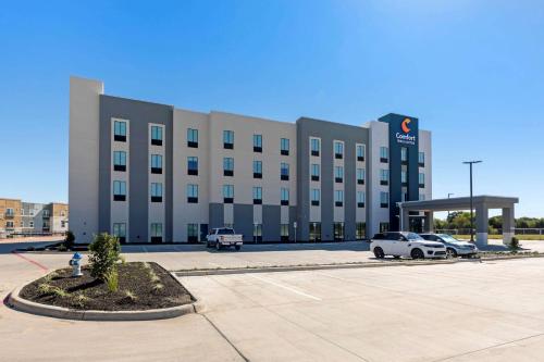 Comfort Inn & Suites Balch Springs - SE Dallas