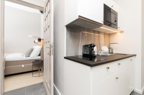 Cozinha, Sopot RIVOLI Apartments near the Beach & Pier by Noclegi Renters in Sopot Centrum