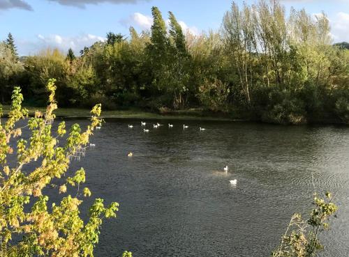 A Beautiful 3 Bedroom Gem on the Banks of the River Dordogne