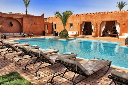 Villa Marrakech 10 chambres - Piscine chauffee