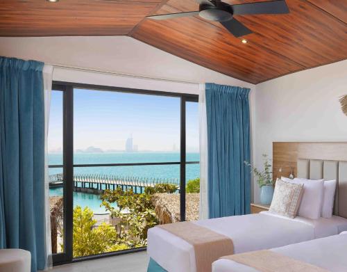 Anantara World Islands Dubai Resort, Dubai (photo 5)