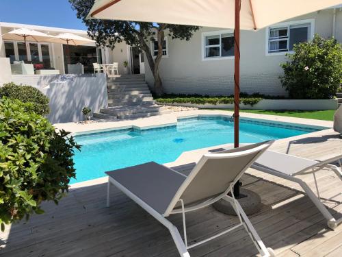 Villa Watsonia, Bloubergstrand