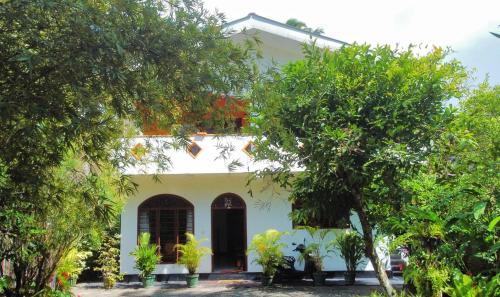 Mali Guest House in Hikkaduwa