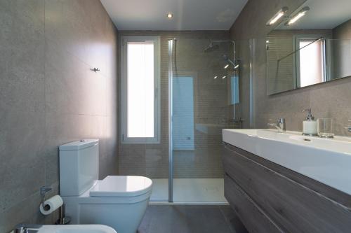 Three-Bedroom Villa image 10
