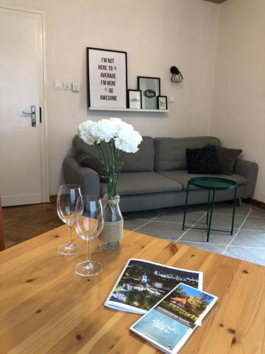 Apartment With Shared Bathroom