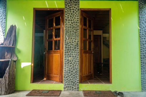. Walk to the beach, chill by the pool. Casa Sol!
