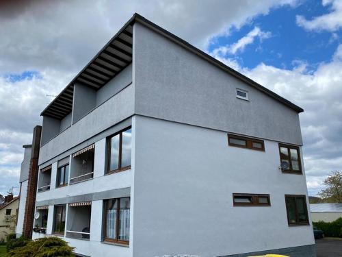 KnocksCasa4You 1 Zimmer Appartement Nr 5 direkt in Marburg 5.4km von Weimar (Lahn) entfernt