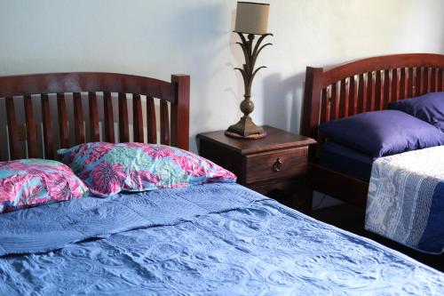 Pavones Walk to the beach, chill by the pool. Casa Sol! 4-Star Single Room suite