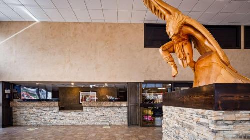 Best Western Plus Raton Hotel