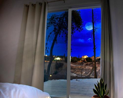 Moonlight Suite Arad צימר אור הירח, ערד in Hatsavim