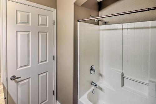 Lake Havasu City House with Fire Pit, Pool and Spa!