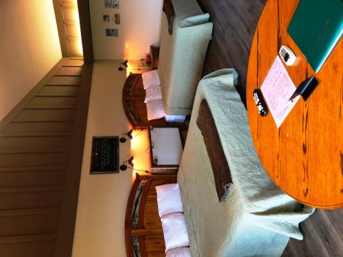 Large Double Room - Pet Friendly