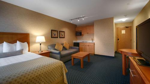 Best Western PLUS Langley Inn