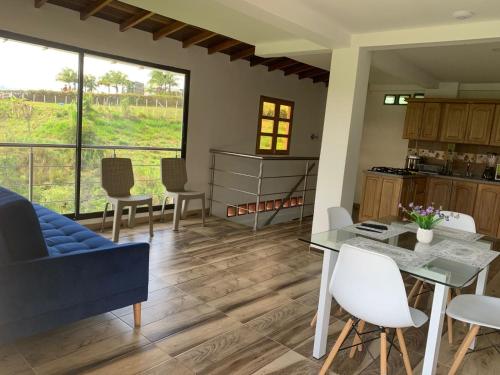 Roble Colonial - Apartahotel en Guatapé