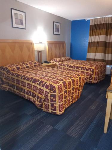 Travel Inn Winter Haven – Winter Haven, FL
