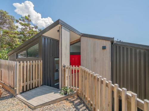 pancuran, Purepure - Tairua Holiday Home in Tairua