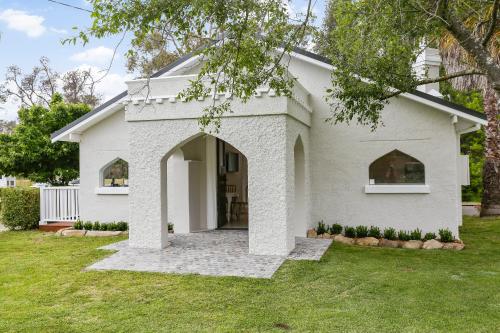 ทัศนียภาพภายนอกโรงแรม, Seahorse Inn Hotel & Villas in อีเดน