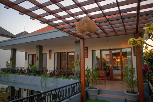 Anik Homestay