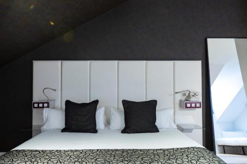 Quadruple Room (4 Adults) image 4