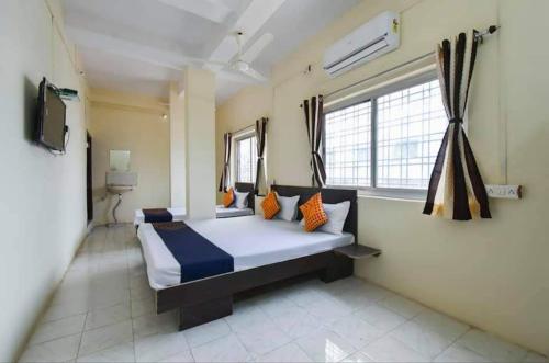 Sai palace Lodging