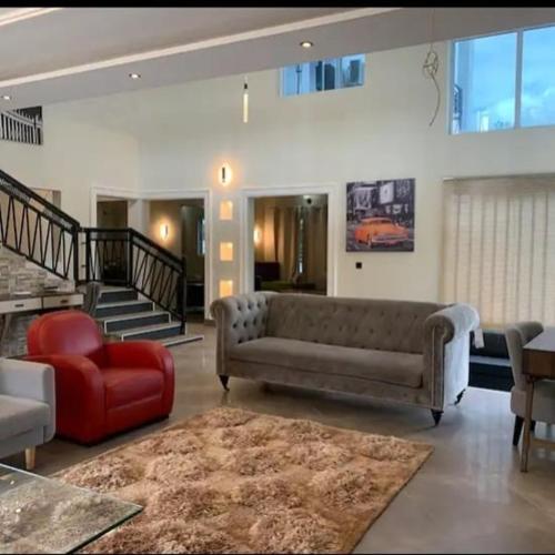 Alan's Apartments