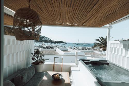 熱水浴缸, 米科諾斯阿莫斯酒店 (Mykonos Ammos Hotel) in 歐諾斯