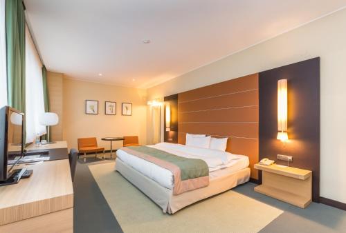 Mirage Hotel - image 13