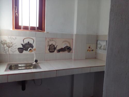 Kitchen, Star Home Stay Bentota in Bentota