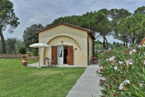 Cottage with Garden View