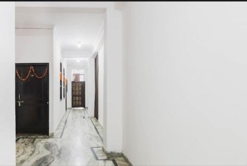 Welcome Guest Accommodation – Calcutta, LA