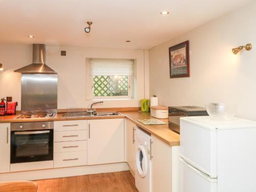 Exterior view, The Mistal in Worth Valley