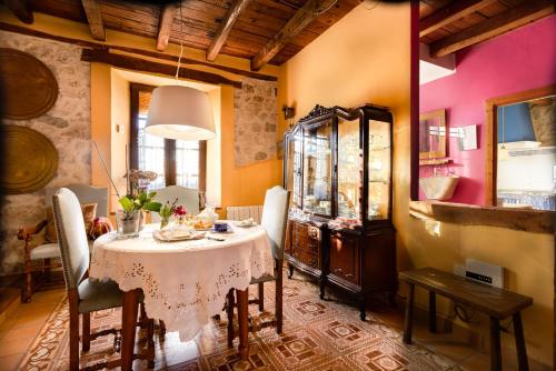Iekārtas, Casa Rural La Moderna in La Parrilla