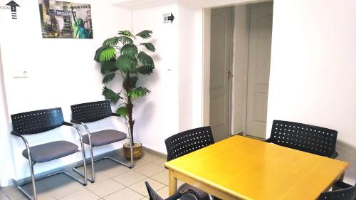 Hostel Maros