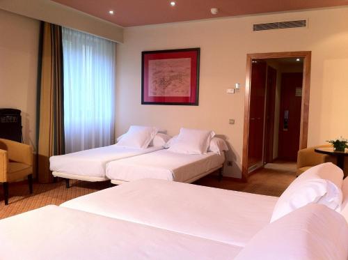 Family Room for 2 Adults and 2 Children