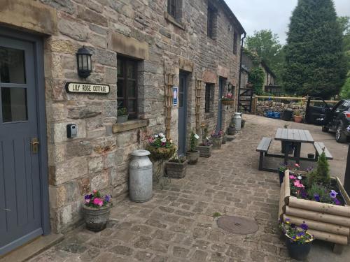 Waterside Cottages