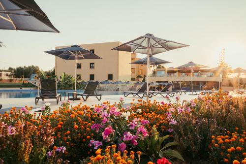 Baseinas, Silver Beach Hotel & Apartments in Platanias