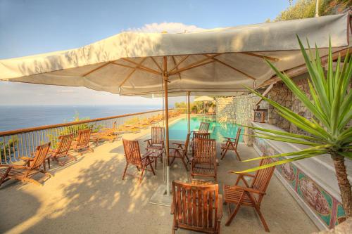 Hotel Mega Mare in Віко Екуенсе
