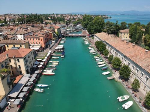 Fiori sull'Acqua Apartments - image 5