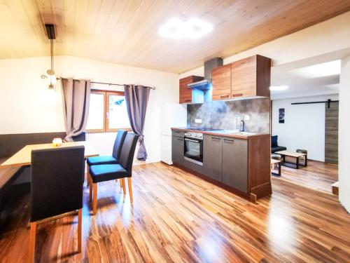 Mutfak, Alpenchalet Dona in Partenen