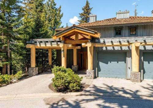 Taluswood #3 by MC Luxury Rentals in Whistler, Canada