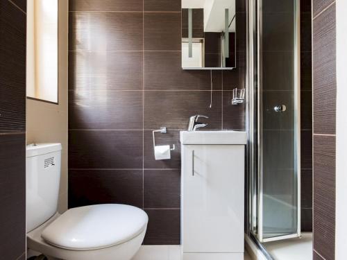 Pass The Keys Spacious 4 bedroom home in the heart of Chelsea