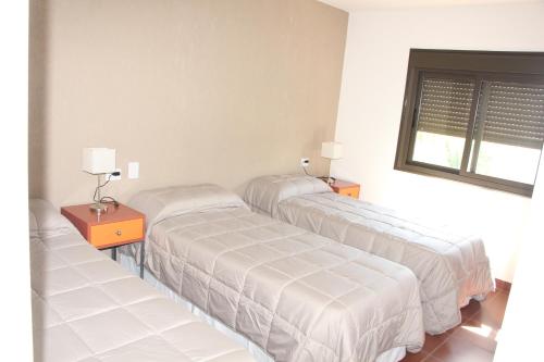 One-Bedroom Apartment image 4