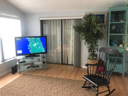 Florida Condos on Lake Tarpon in Palm Harbor, USA