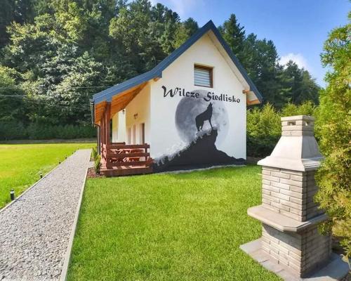 . Domki Wilcze Siedlisko - Bieszczady