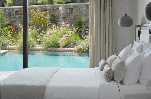 Aeonic Suites and Spa - image 7